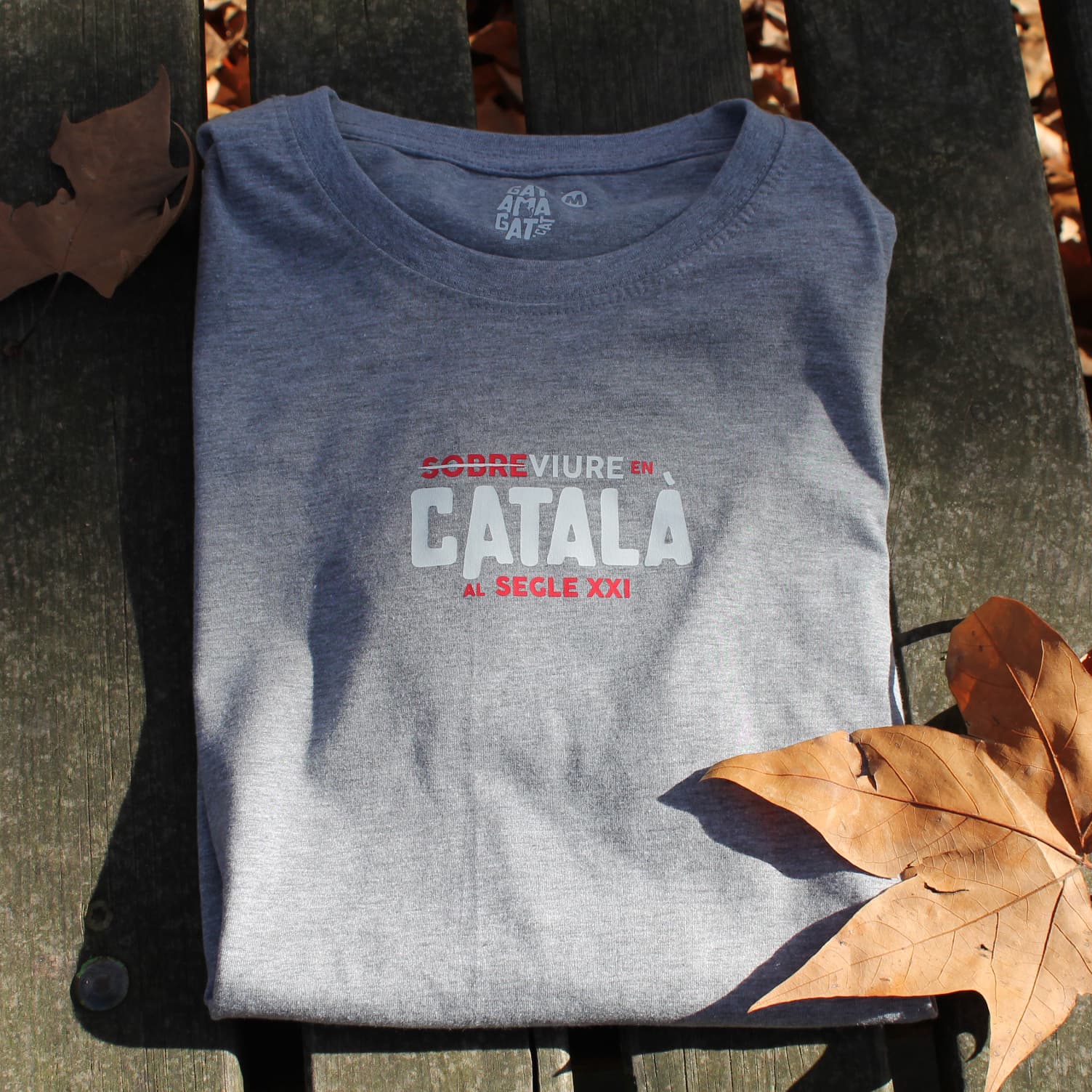 Samarreta Sobreviure en català (Noia)